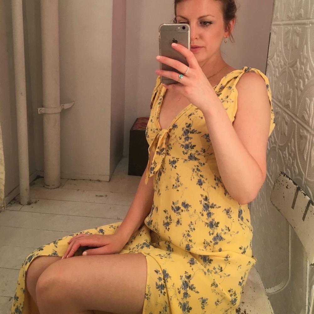 Reformation Harper Dress in Yellow ✨ sz 6